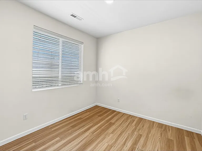 1215 W 17th Ave — Photo 13