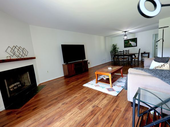 247 Greenview Dr