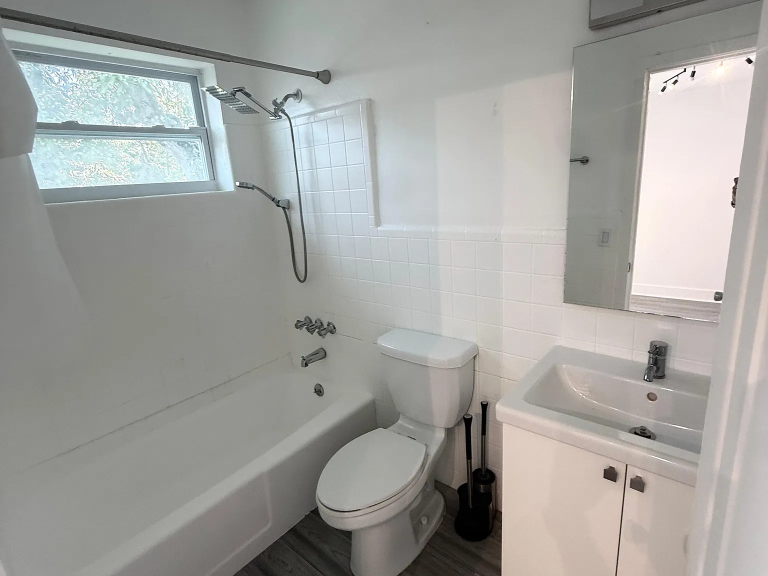 Studio, 375 sqft, $1,400 — Photo 2