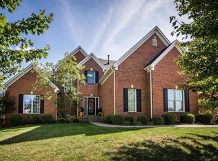9113 Geneva Cir, Prospect, KY 40059