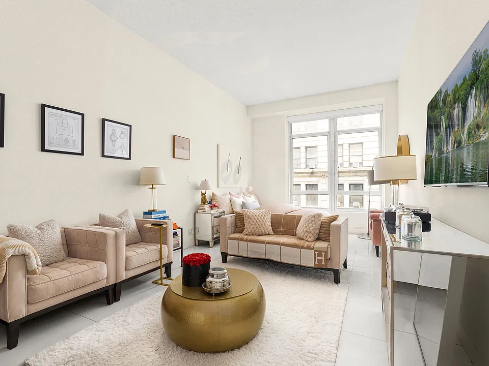 111 Fulton St #415