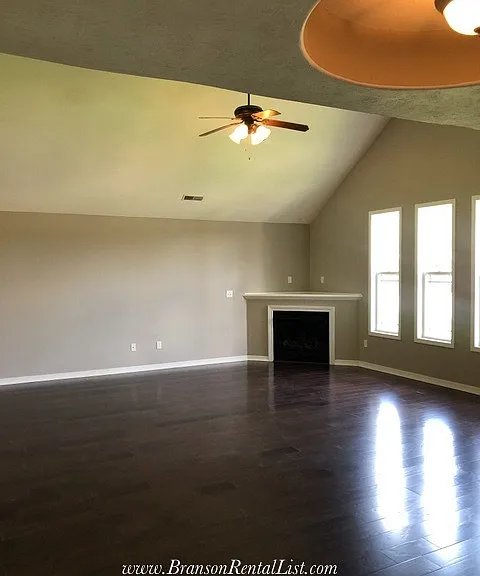 370 S Woods Way — Photo 36