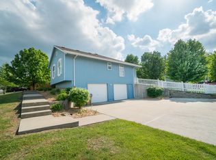 16402 Hinkle Ave, Belton, MO 64012