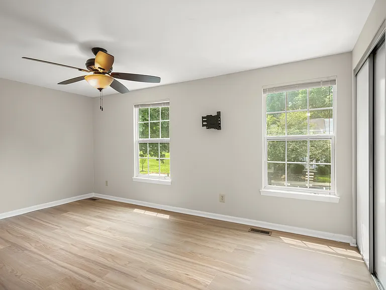12405 Gooderham Way — Photo 21