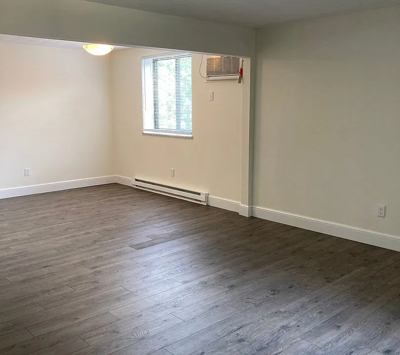 Hillcrest Avenue Apartments