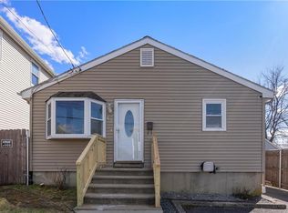 43 Alto St, Cranston, RI 02920