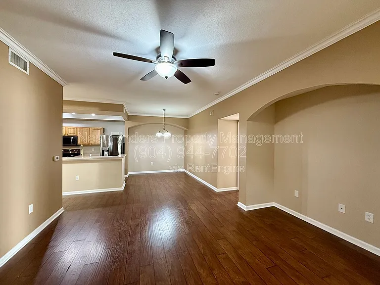 10075 Gate Pkwy N #2709 — Photo 2