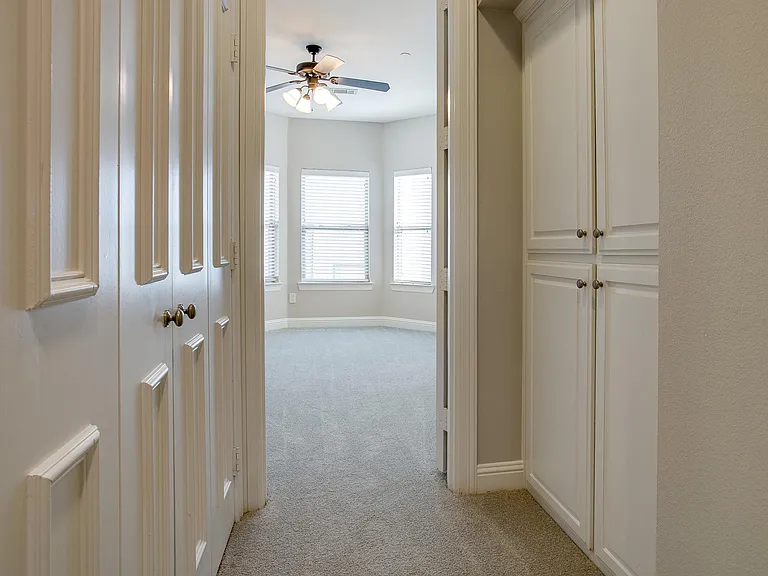 4502 Holland Ave — Photo 17