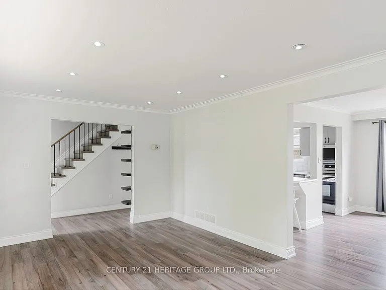 307 Towercrest Dr — Photo 8