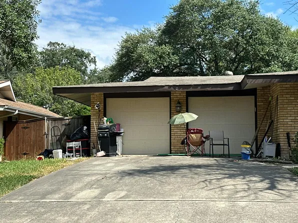 433 Spaceway Ln, San Antonio, TX 78239