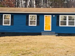 54 Cedarwood Ct, Martinsville, VA 24112