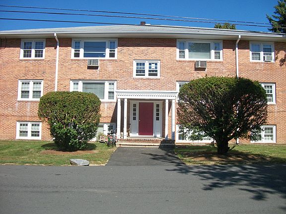 3rd image of 698 Lafayette Rd #53