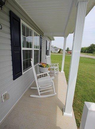 3rd image of 2140 Collins Ln