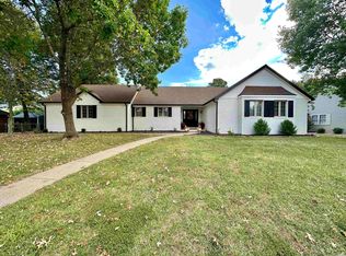 1612 Greenbrier Dr, Mount Vernon, IN 47620