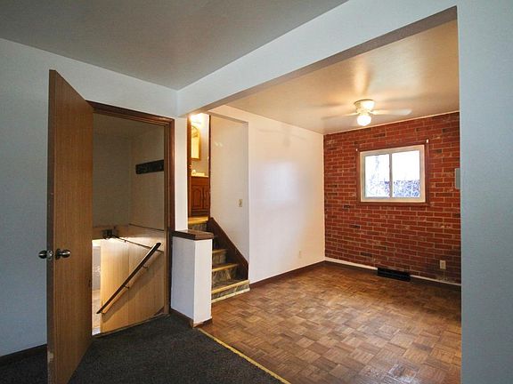 3rd image of 1108 Hayes Ave