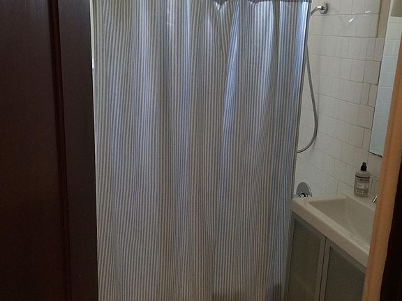 4th image of 161 Broderick St #3