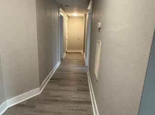 312 N Main St APT 2, Suffolk, VA 23434
