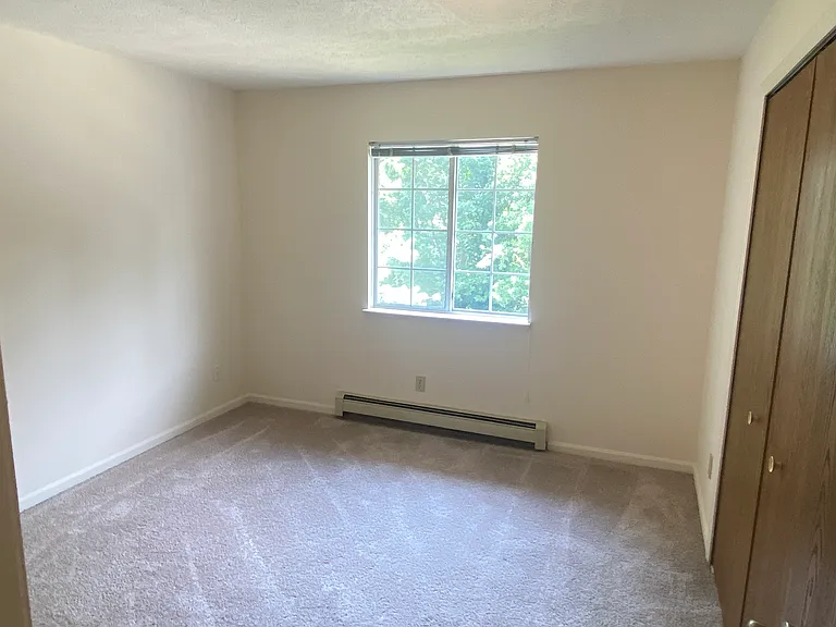 Autumn Ridge Apartments — Photo 21
