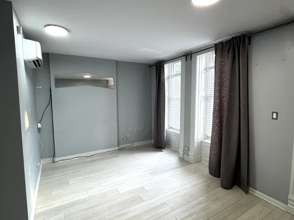 2307 S Leavitt St APT 1, Chicago, IL 60608