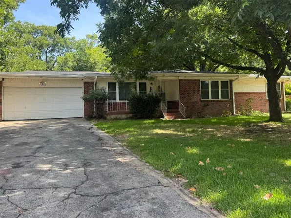 3703 Pecan Park Dr, Weatherford, TX 76087