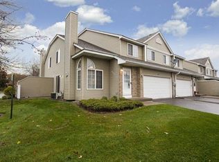 1214 Pecks Woods Dr, New Brighton, MN 55112