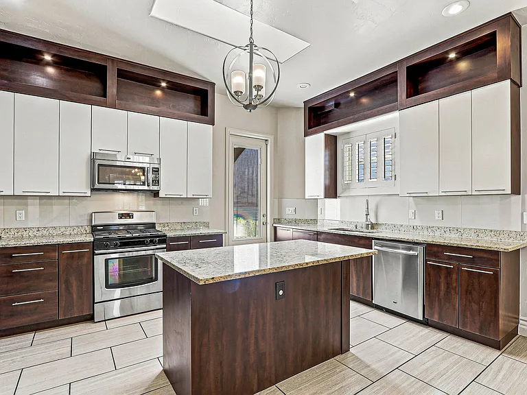 3203 Red Orchard Dr — Photo 9