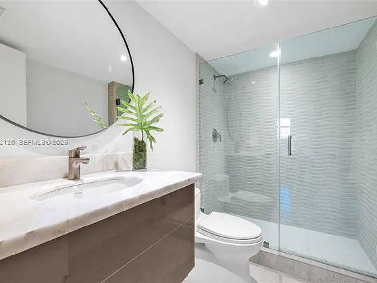 615 Ocean Dr #6A — Photo 23