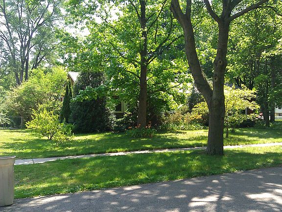 2nd image of 15606 Stamford St
