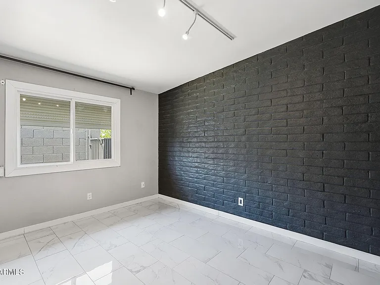 1609 E Gaylon Dr — Photo 21