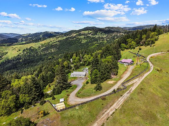 2nd image of 480 Sabertooth Rd