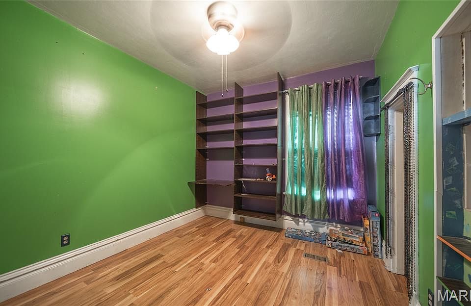 13th image of 2446 Charlack Ave