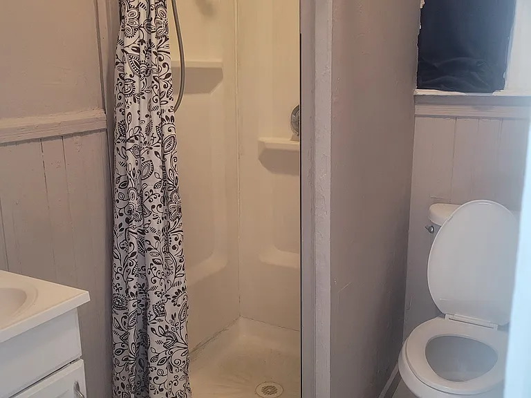 474 Weeden St #3 — Photo 5
