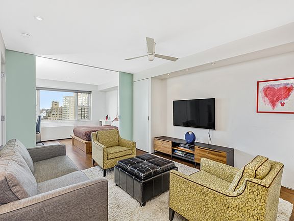 5th image of 60 E 8th St APT 18D
