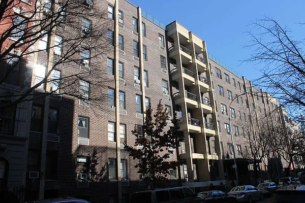 Rented by Solil Management | media 11