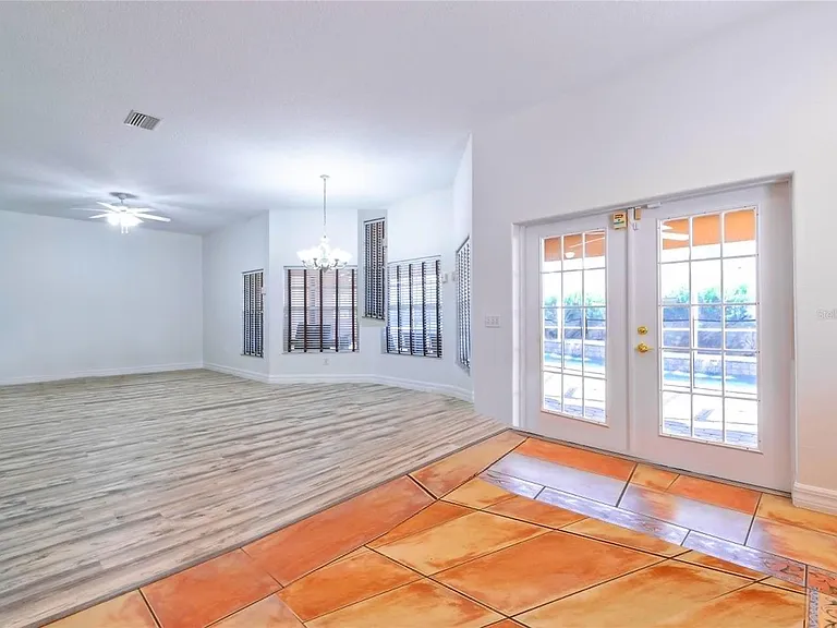 284 Vista Dr — Photo 14