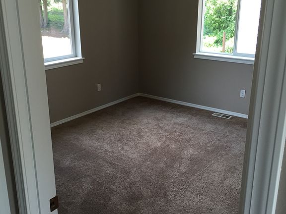 5th image of 11220 NE 87th St