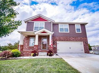 3150 Paradise Cir, Newburgh, IN 47630