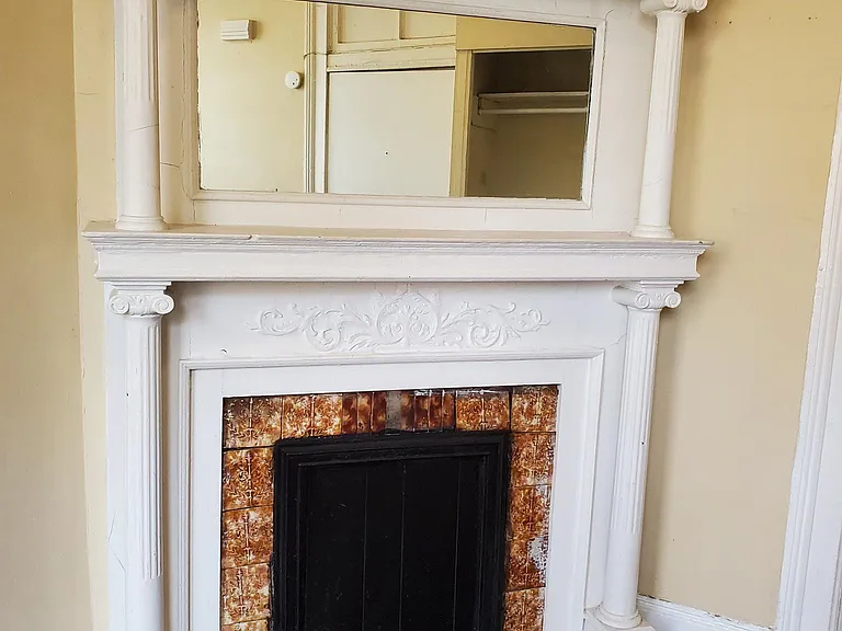 Living Room Mantel