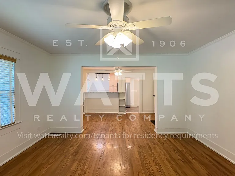 1093 Columbiana Rd — Photo 8