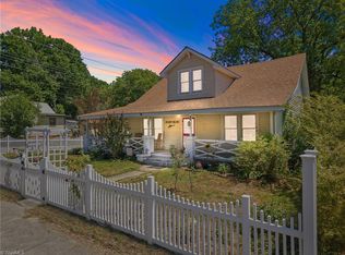 901 Montgomery St, Reidsville, NC 27320