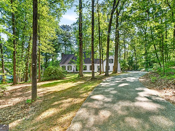 2nd image of 671 Ginger Cake Rd