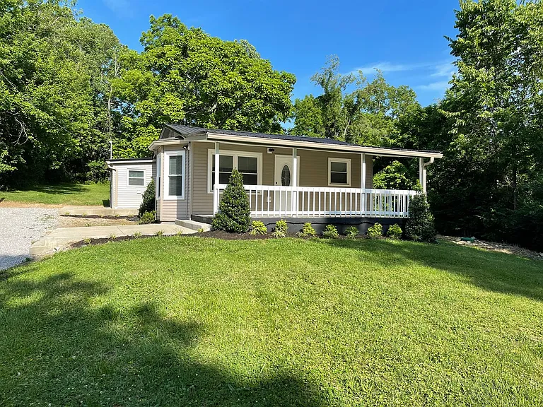 117 Clark Station Rd — Photo 1