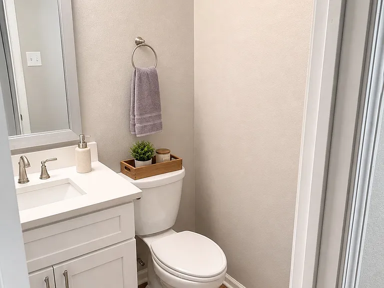 647 Cedarwood Dr — Photo 4