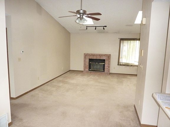 3rd image of 950 23rd Avenue Pl APT 5