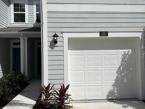 2nd image of 37 Pasadena Dr