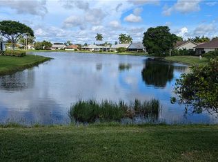 104 Fleur De Lis LN, NAPLES, FL 34112