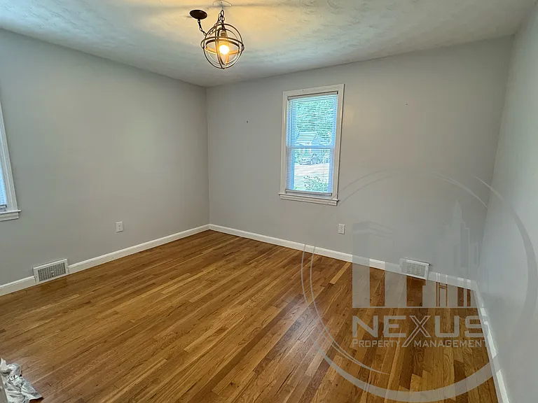 33 Northgate Rd — Photo 18