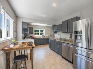 3515 S Chase Ave, Milwaukee, WI 53207