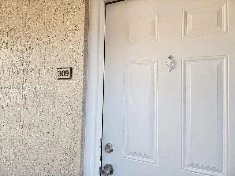 6195 NW 186th St #309 — Photo 12