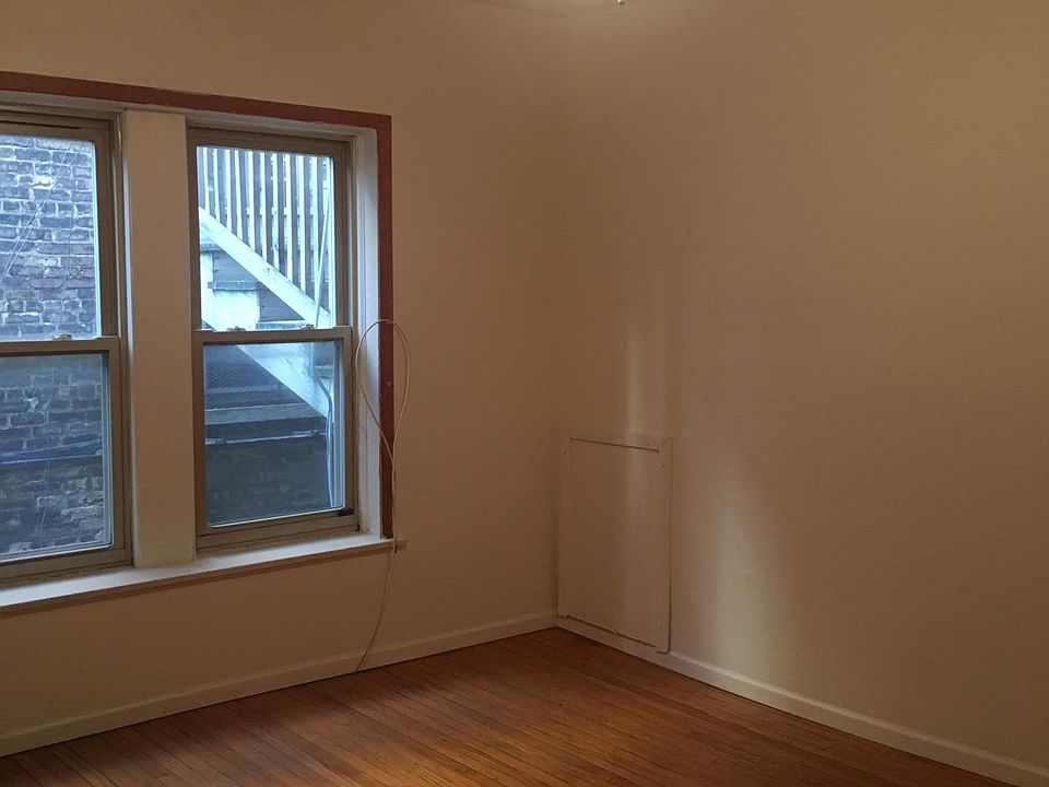1st image of 1200 W Thorndale Ave APT 1